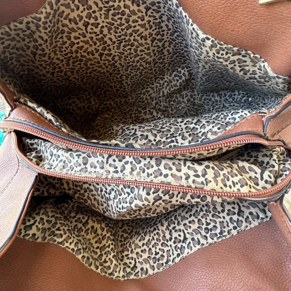 Nanette Lepore Pebbled Leather Tassel Tote Brown Boho Chic Animal Print Classic - Picture 13 of 14